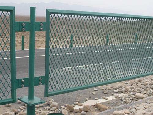 1523157259149922.jpg 護(hù)欄網(wǎng),市政護(hù)欄網(wǎng),欄網(wǎng)廠家