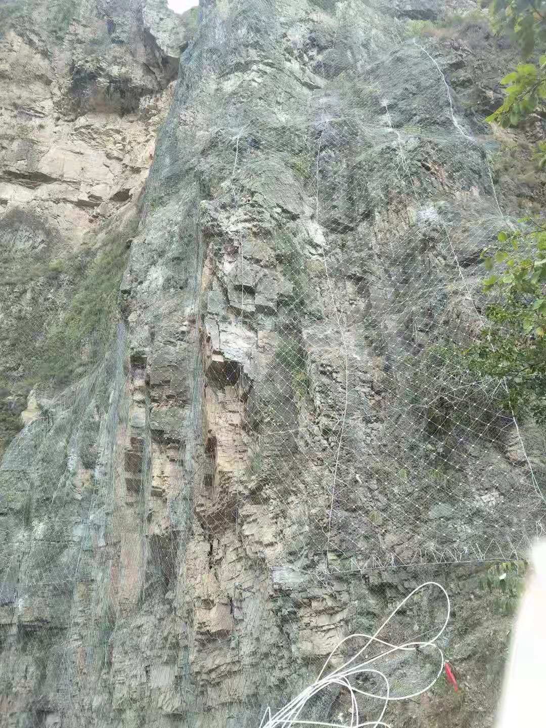 山坡防護網(wǎng)