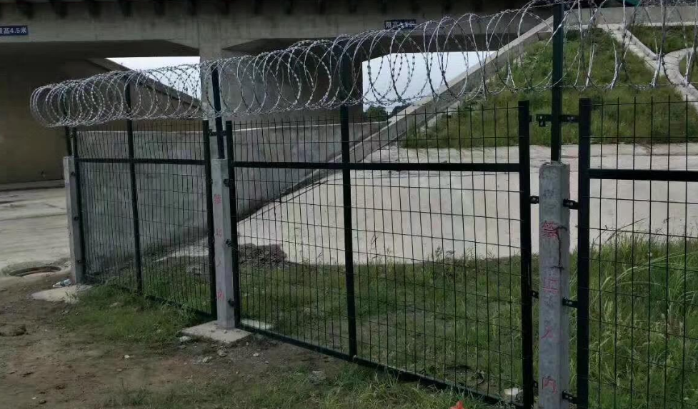 鋼絲防護(hù)網(wǎng)