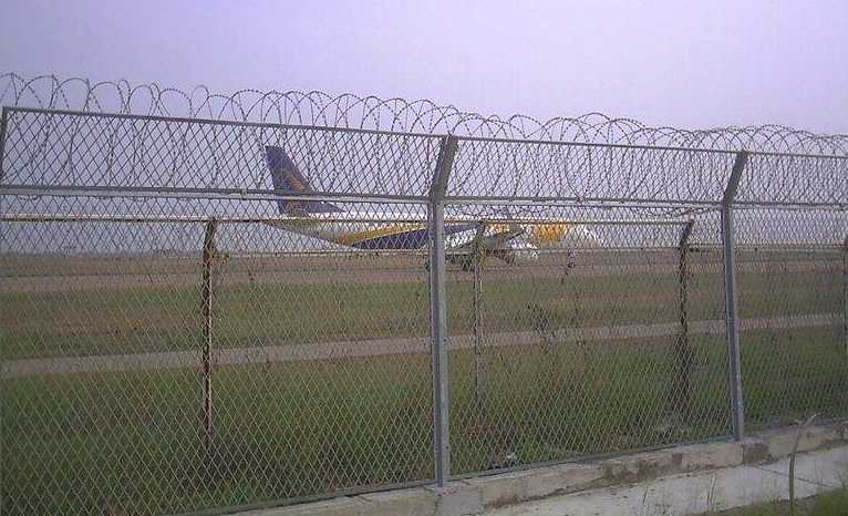 機(jī)場(chǎng)隔離柵