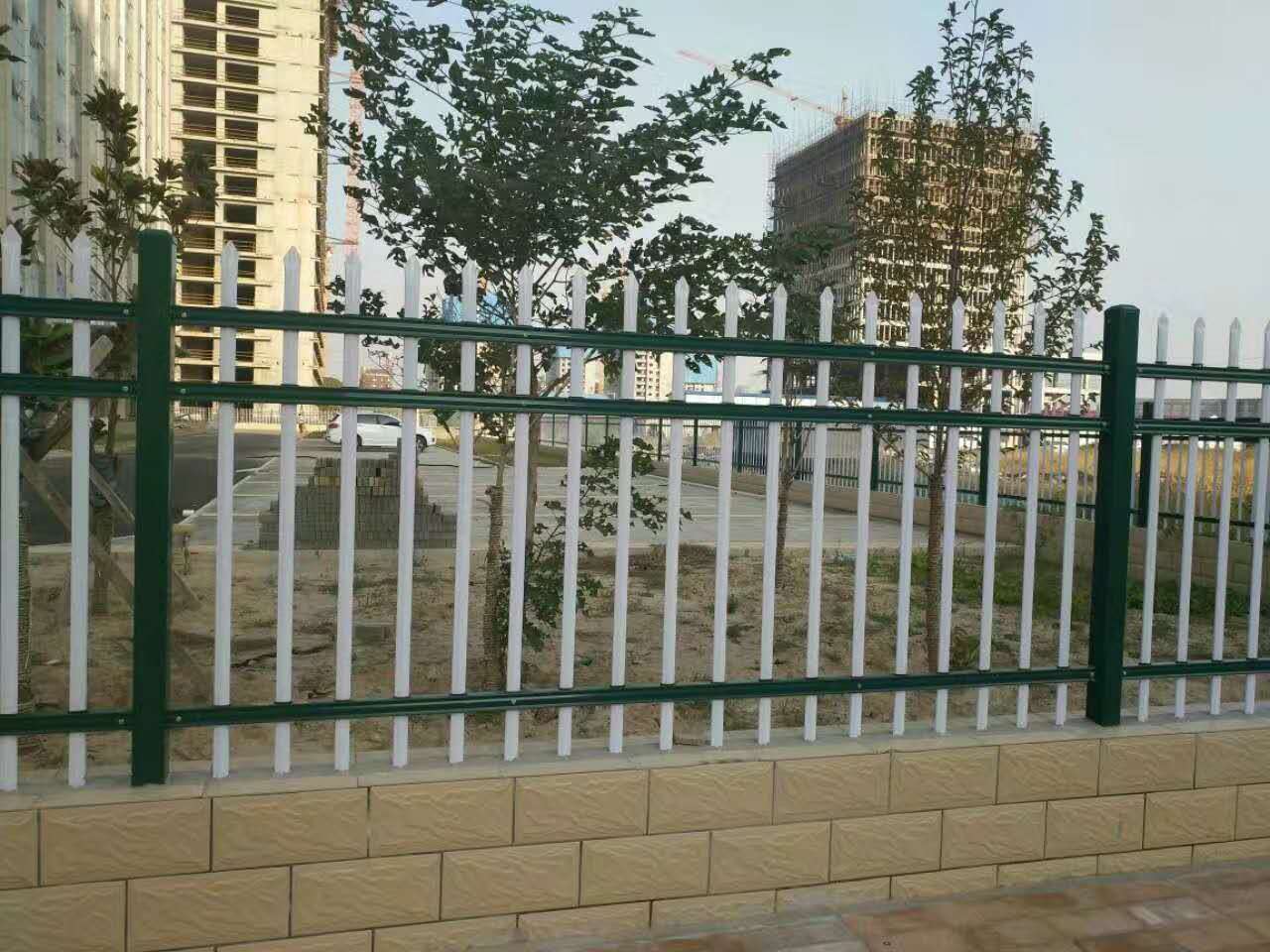 隔離防護(hù)柵欄