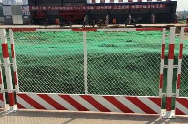 泥漿池防護(hù)圍欄