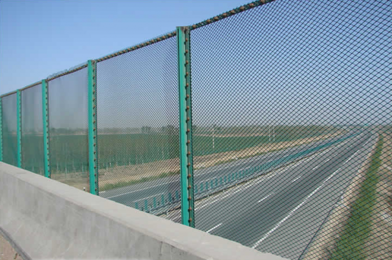 橋梁護欄網(wǎng)廠家